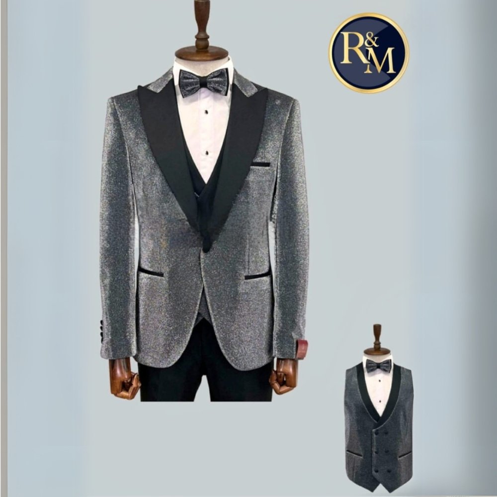 Grey Textured Groom Tuxedo